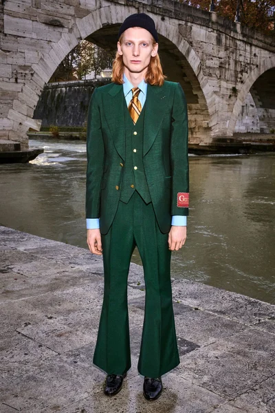 Look 6